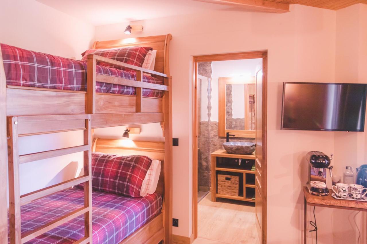 La Masia Del Taulat Chambres D'Hotes Llo 外观 照片