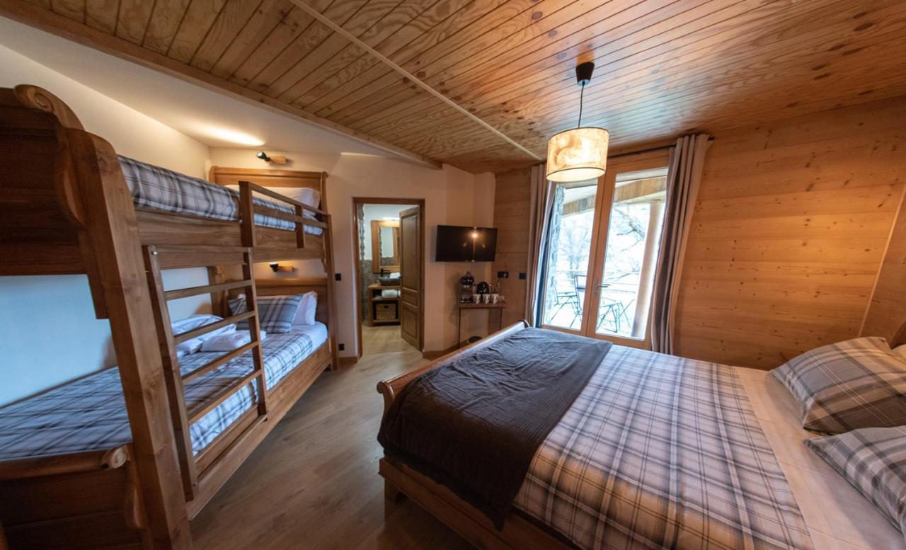 La Masia Del Taulat Chambres D'Hotes Llo 外观 照片